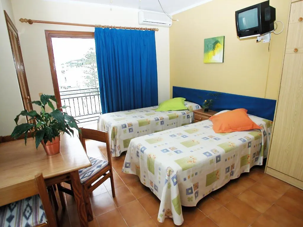 Apartamentos Ebusus Santa Eularia des Riu 0*,  Spain